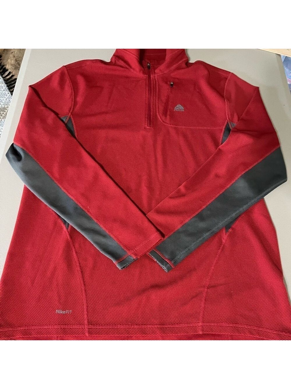 Nike ACG 1/4 Zip Pullover Red